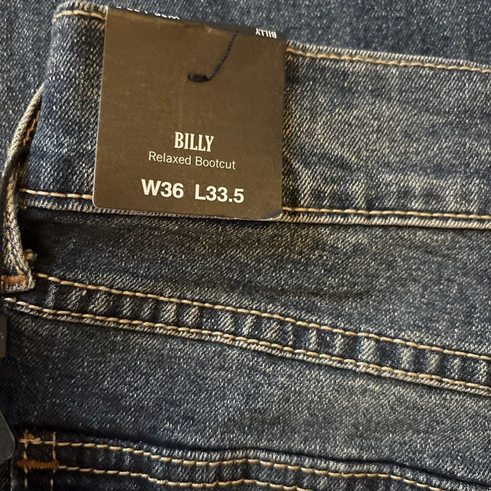 True Religion Billy Relaxed Bootcut Jeans Size 36 X 33.5 NWT